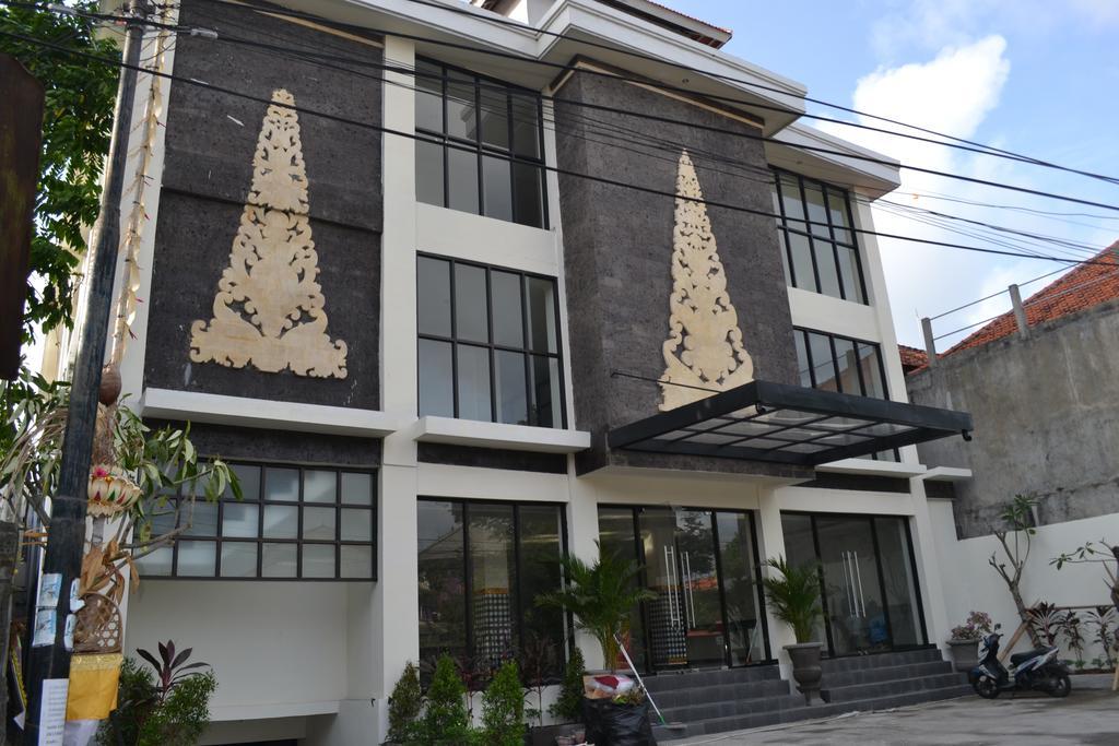 Ivanka Airport Inn Kuta Lombok Eksteriør billede