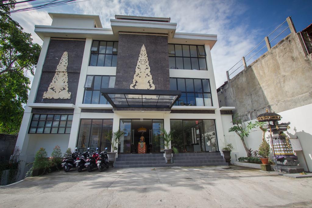 Ivanka Airport Inn Kuta Lombok Eksteriør billede