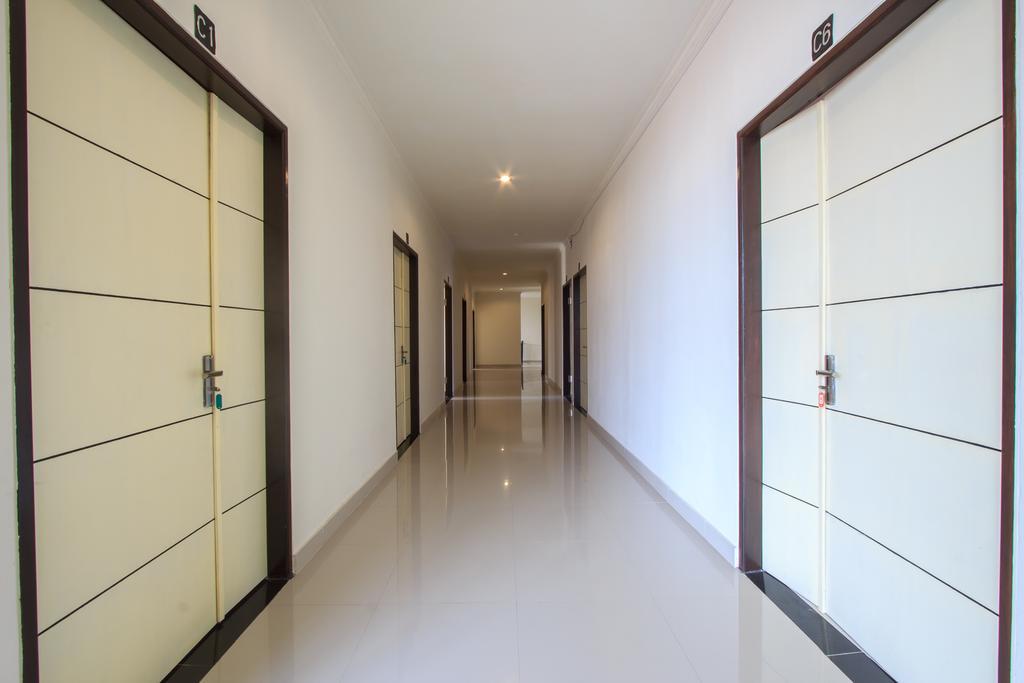 Ivanka Airport Inn Kuta Lombok Eksteriør billede