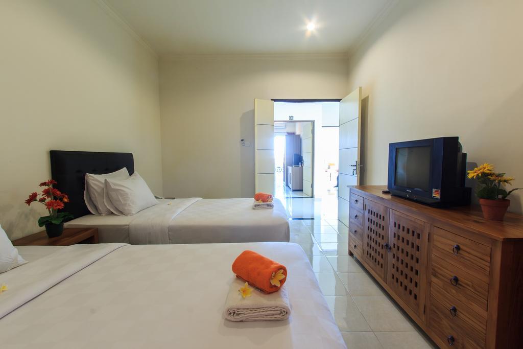 Ivanka Airport Inn Kuta Lombok Eksteriør billede
