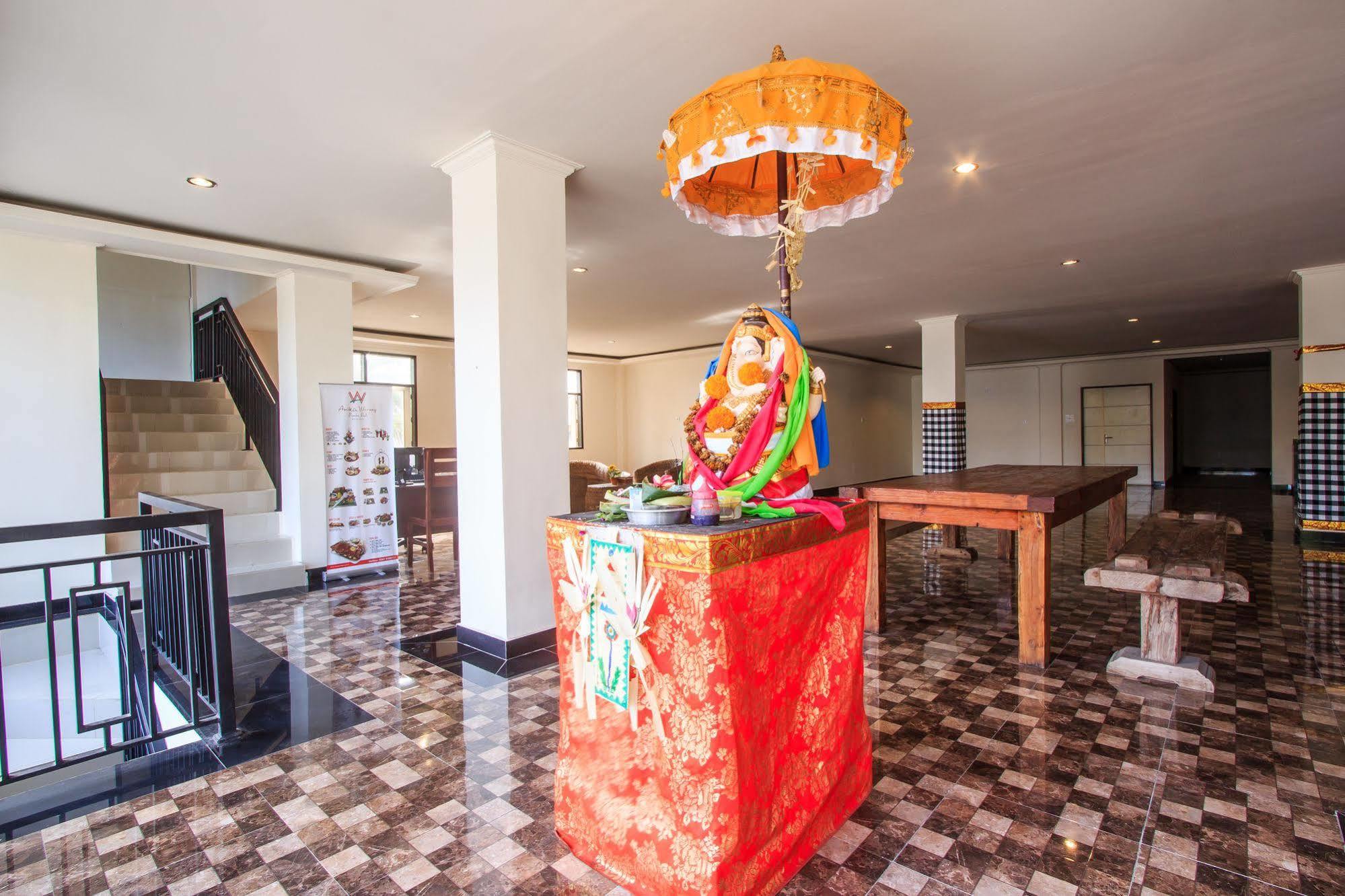 Ivanka Airport Inn Kuta Lombok Eksteriør billede