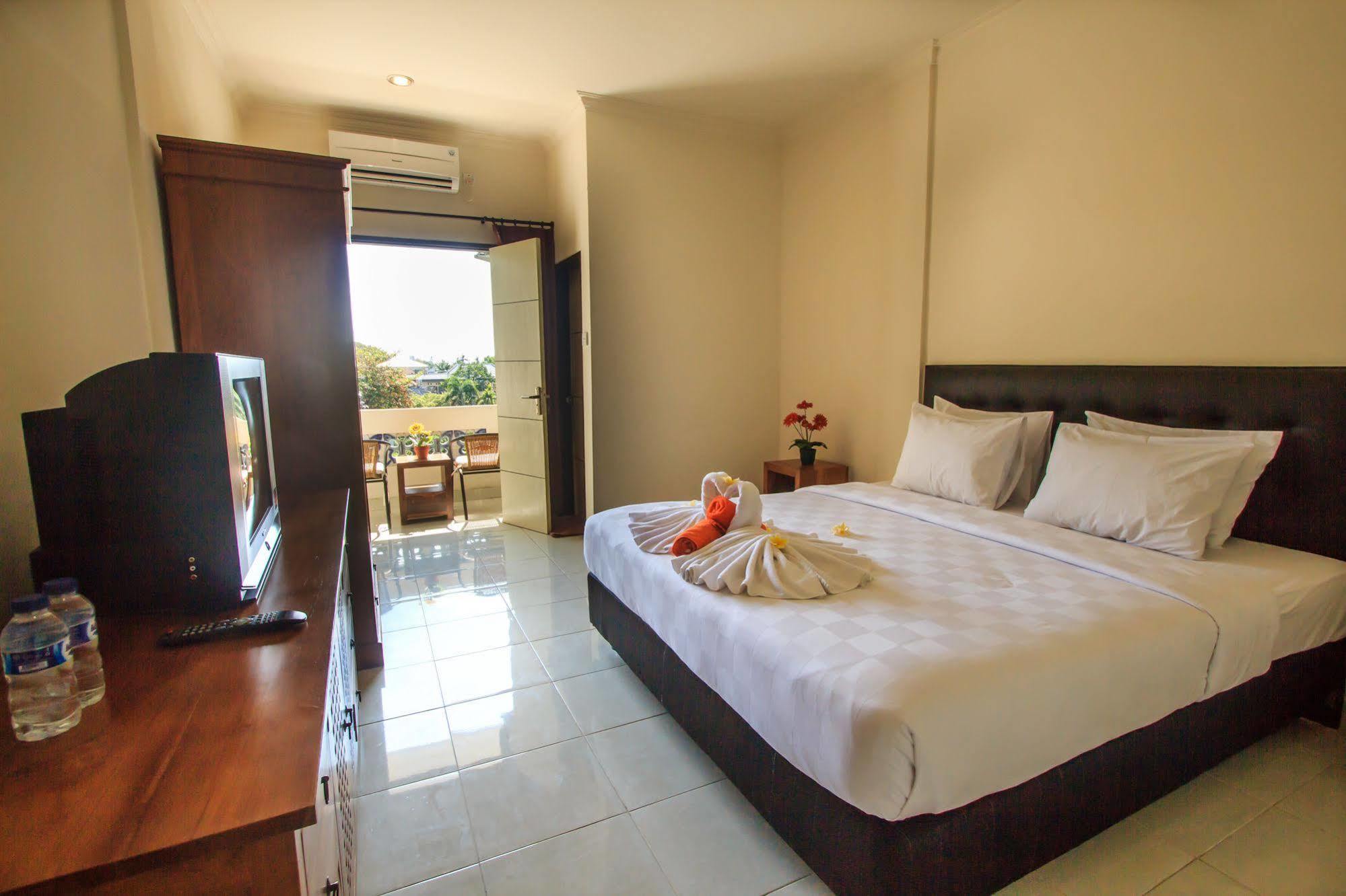 Ivanka Airport Inn Kuta Lombok Eksteriør billede